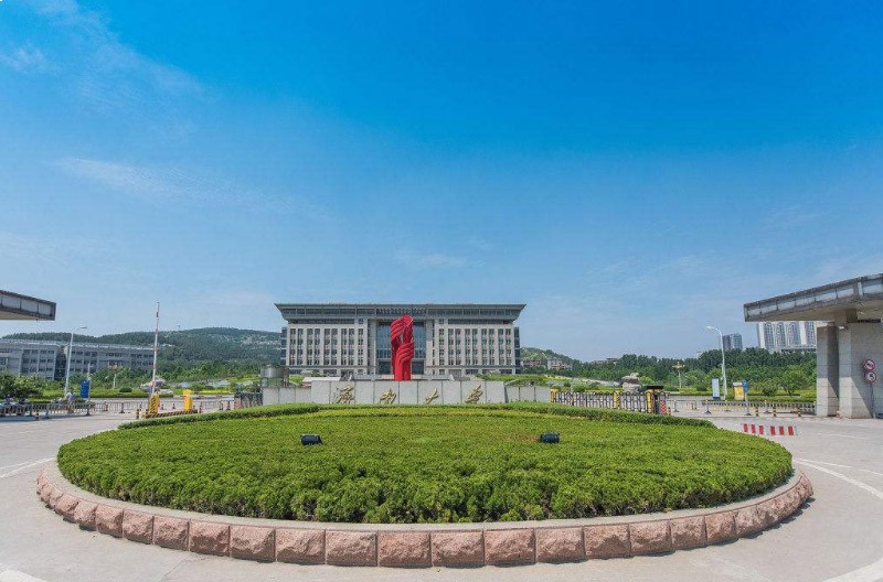 校園環(huán)境 