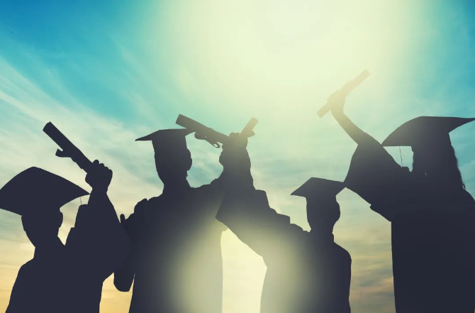 英国学生在人工智能时代的就业前景和行业趋势怎么样？